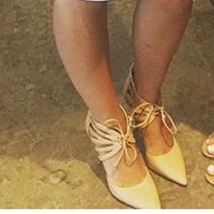 BCBG Pointed Toe Heel- Size 7 1/2